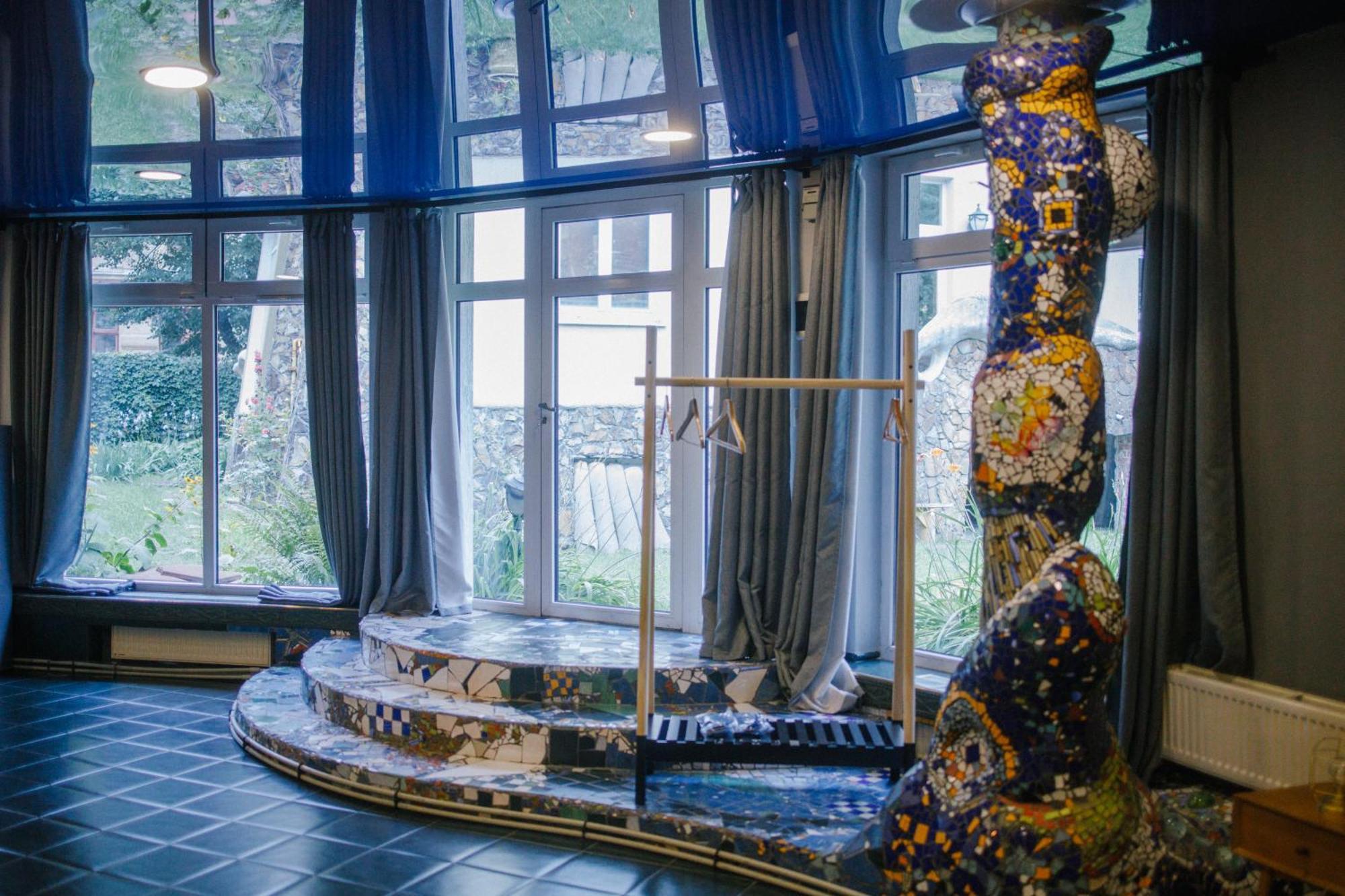 Gaudi Apartment In リヴィウ エクステリア 写真
